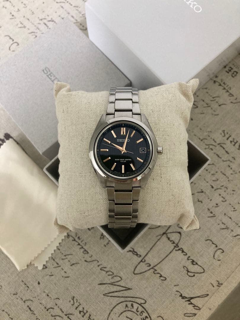 良品！セイコー SEIKO ブライツ チタン 電波ソーラー sagz087