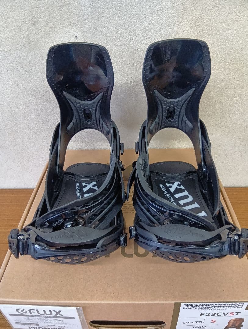 FLUX 22-23 CV LTD Sサイズ