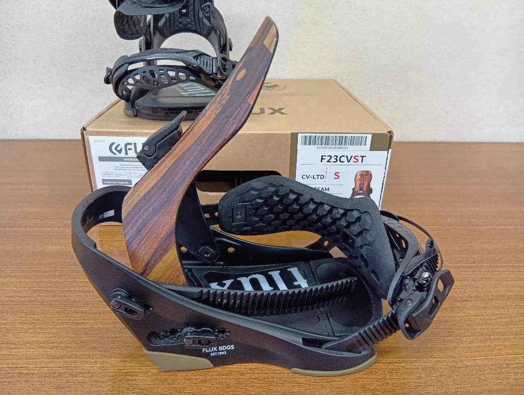 FLUX 22-23 CV LTD Sサイズ