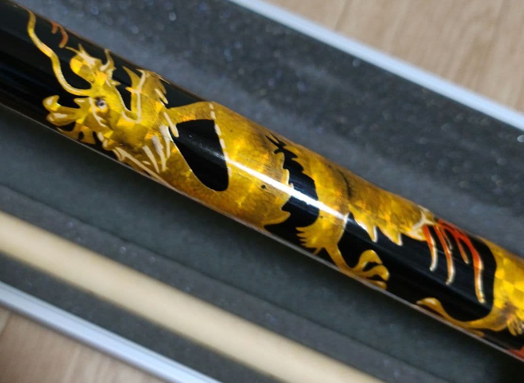 ビリヤードキュー アルミケース付