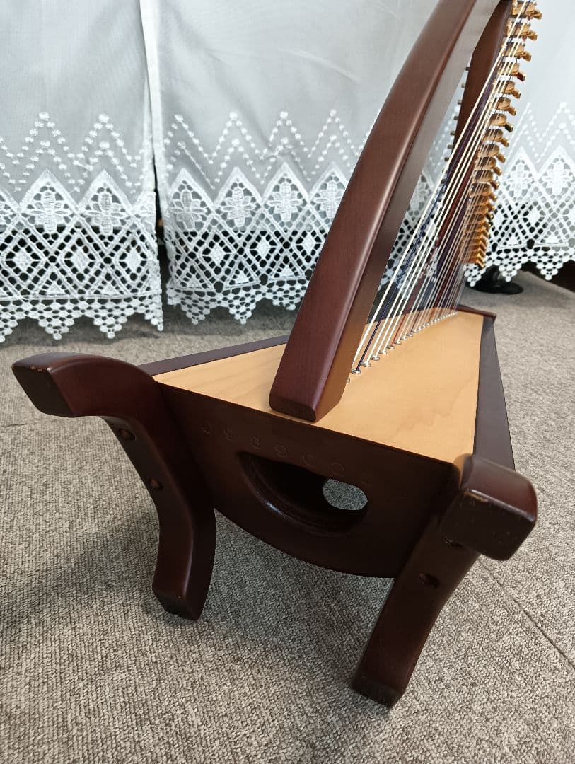 アイリッシュハープ（沙羅ハープ23弦）
