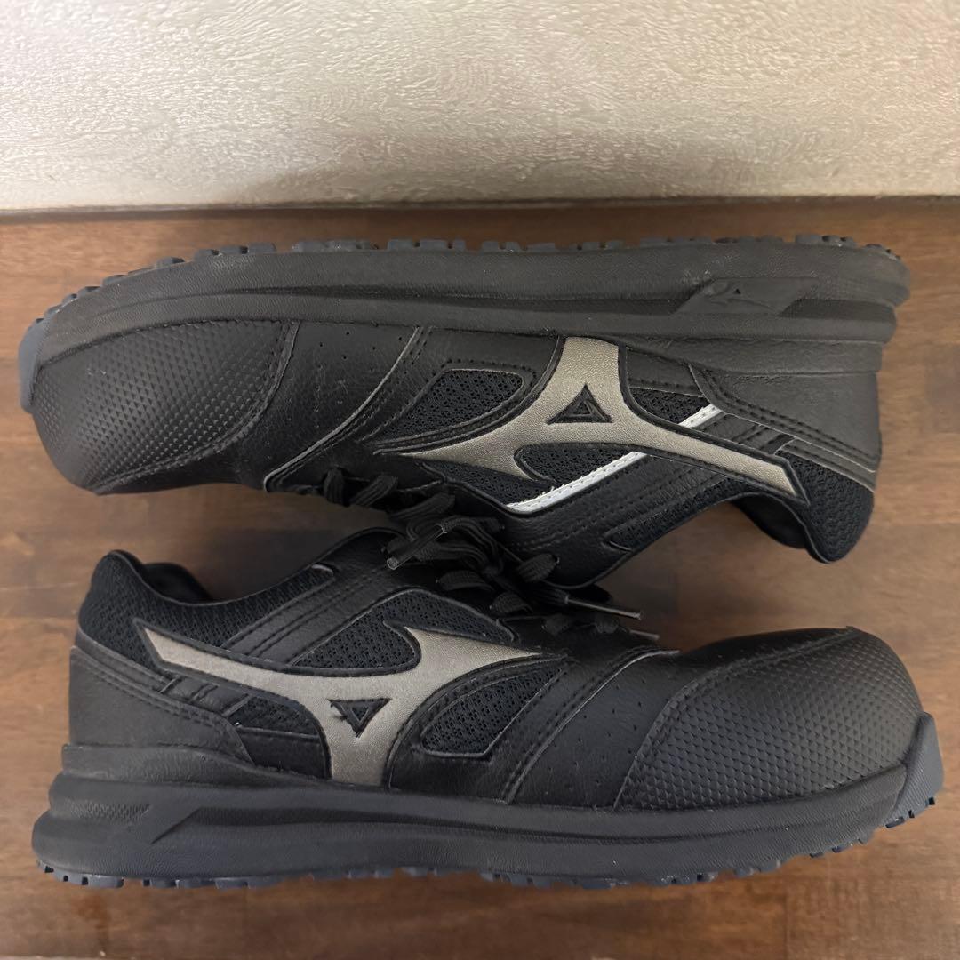 23.5cm！ミズノ オールマイティ LS2 11L 安全靴