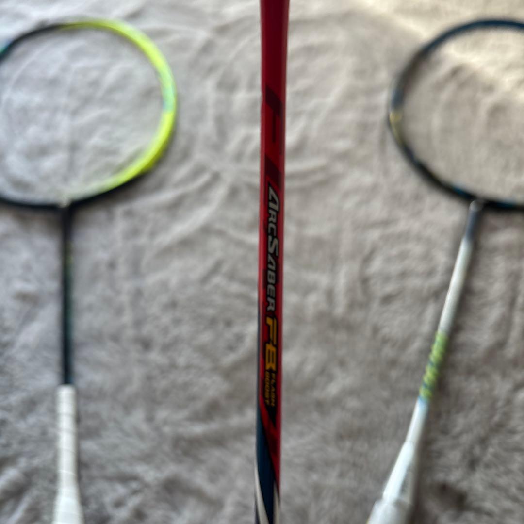 限界値下げ人気商品バドミントンラケット 3本セット ジャンク1本