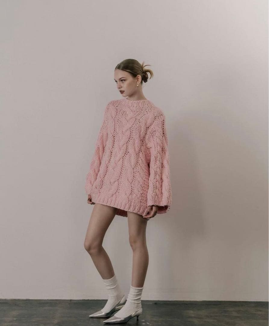 THE TOE MARAIS HANDMADE KNIT