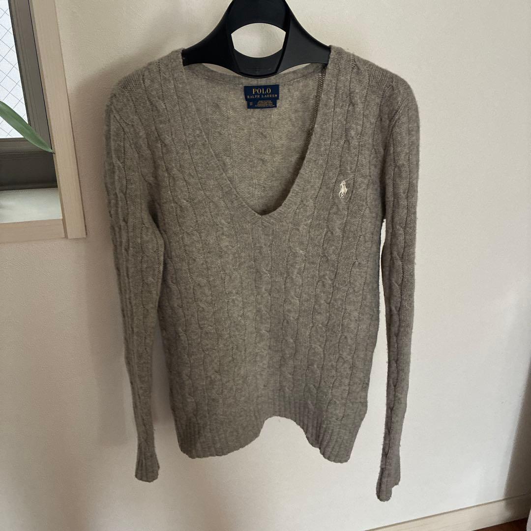 ラルフローレン グレーVネックセーター - メルカリ