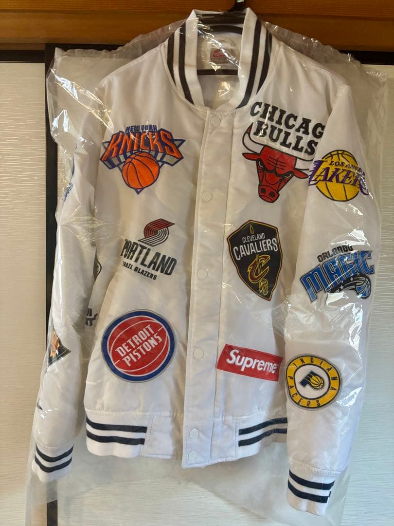 SUPREME NBA NIKEスタジャン ボックスロゴ ジャケット ホワイト