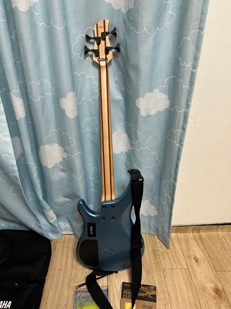 《美品送料込》‼️ Yamahaエレキベース TRBX304 /ギターギグバッグ付