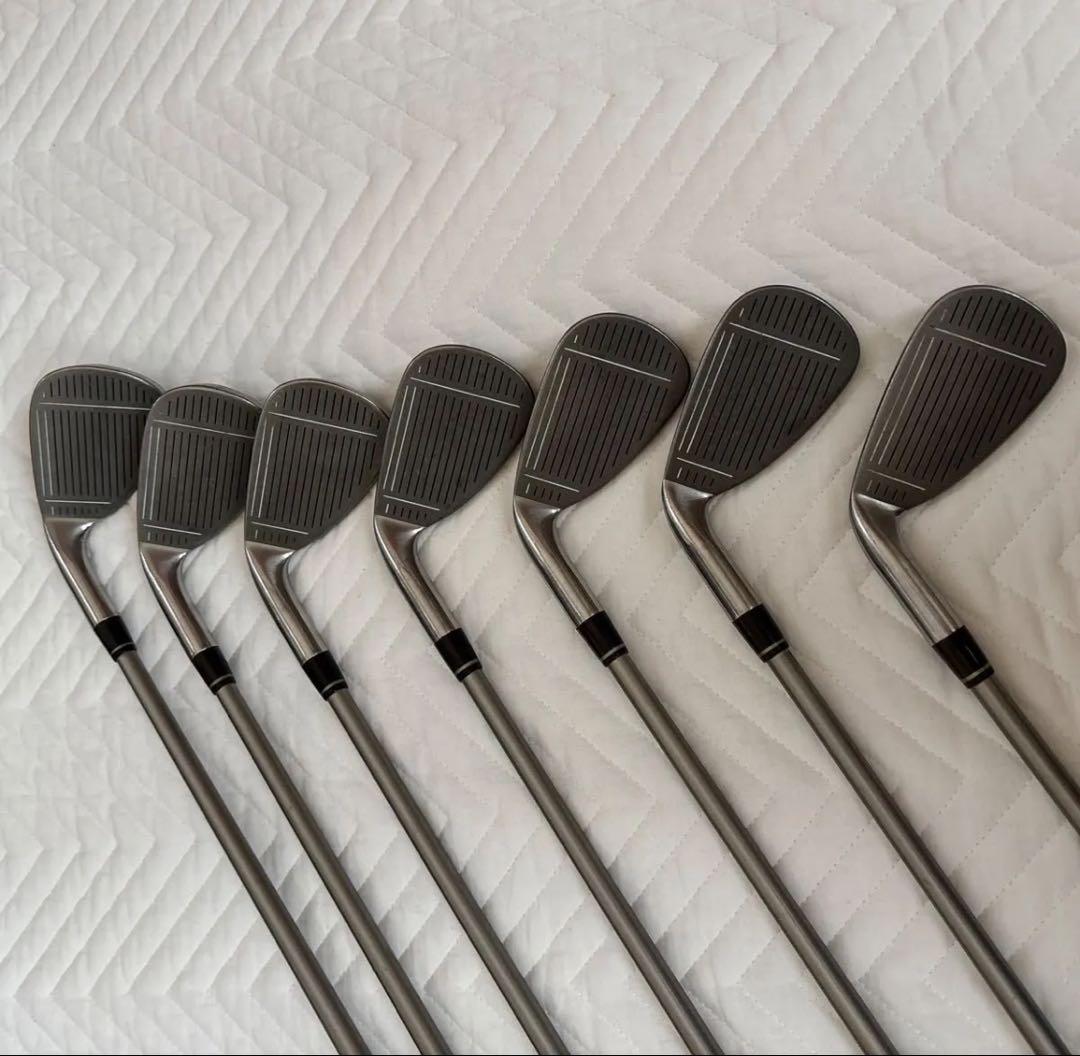 レディースゴルフクラブセット　バーバリーバッグ　XXIO テーラーメイドマルマン