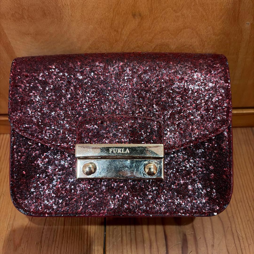 FURLA フルラ メトロポリス チェーンバッグ グリッター レッド - メルカリ