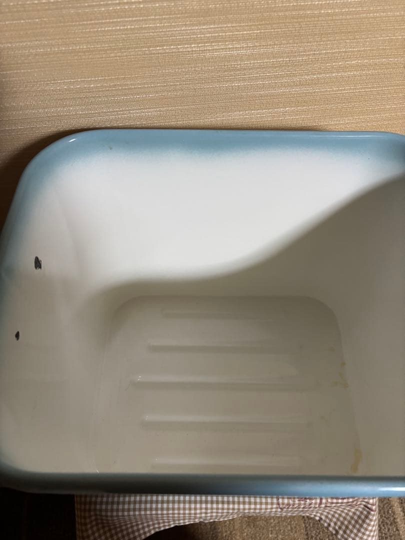 梅ばあちゃん　イマンプリンセスローズブルー　ホーローブレッド缶