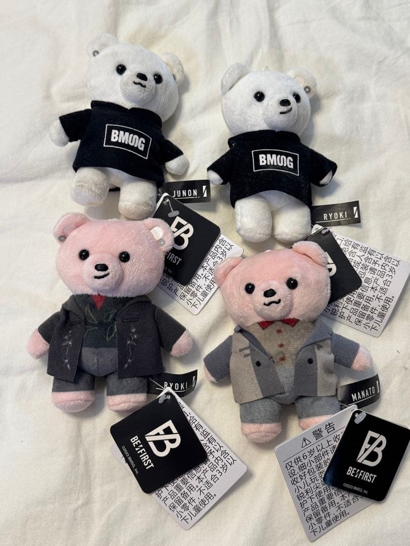 守沢千秋 椎名ニキ 24個 缶バッジ 組み済 キラキラカバー付き