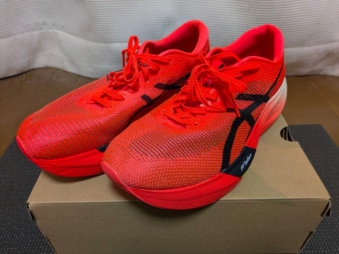 ASICS メタスピードスカイ パリ 27.0