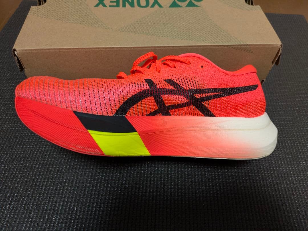 ASICS メタスピードスカイ パリ 27.0