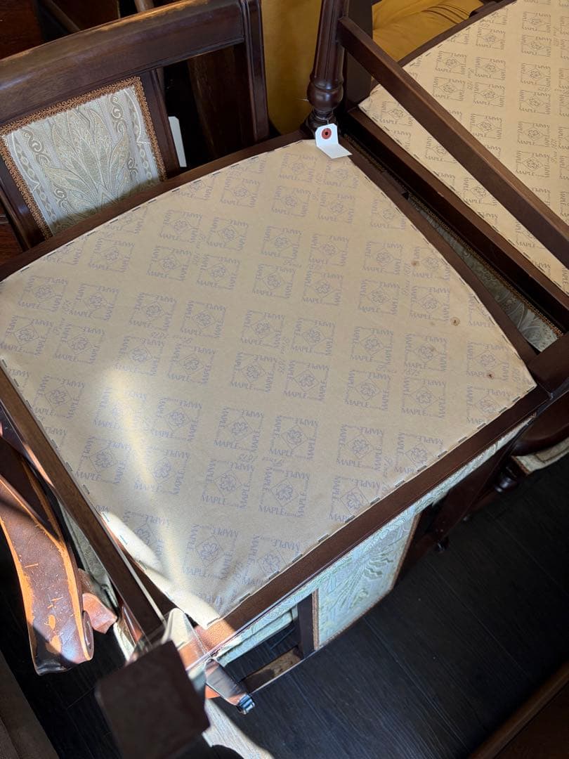 クラシックアームチェア ベージュ　メープル不二屋　ダイニングチェア　3脚セット