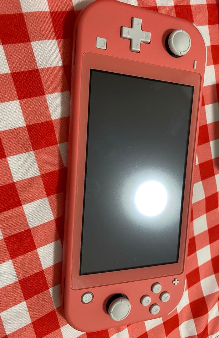 任天堂スイッチ　Lite コーラル　ライト　本体　任天堂Switch
