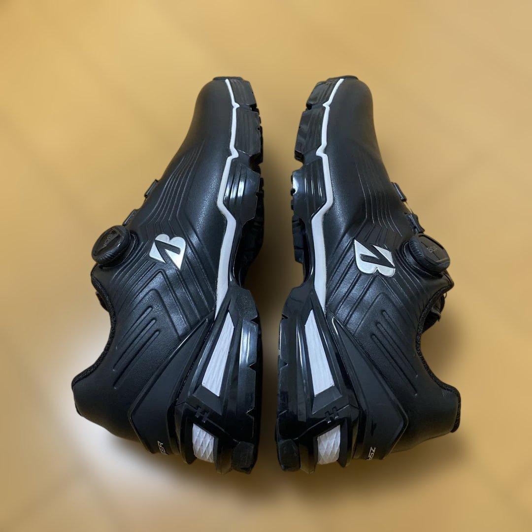 未使用品　ブリヂストン　ツアーバイター SHG100　黒　スパイクレス　26,5