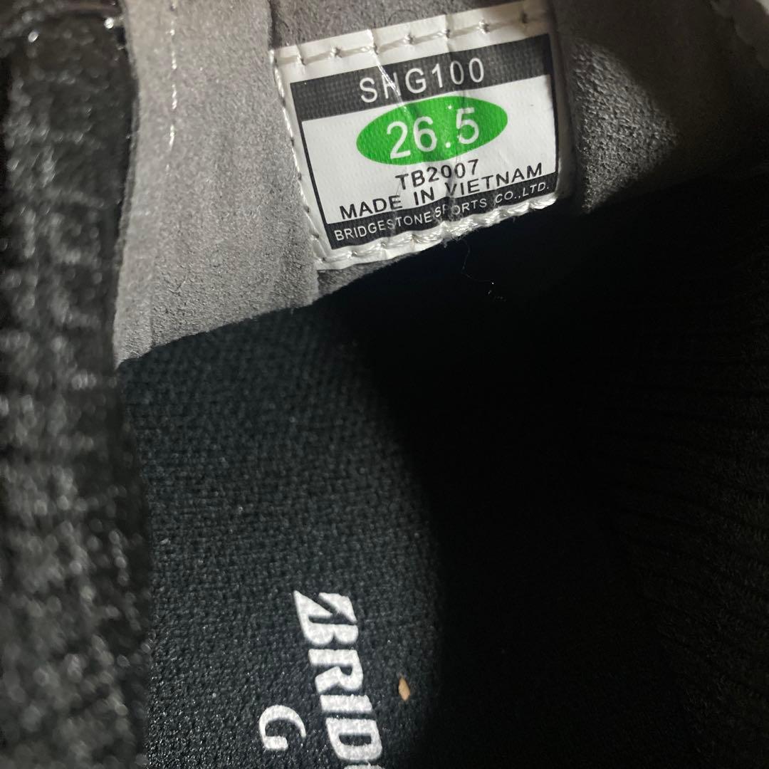 未使用品　ブリヂストン　ツアーバイター SHG100　黒　スパイクレス　26,5