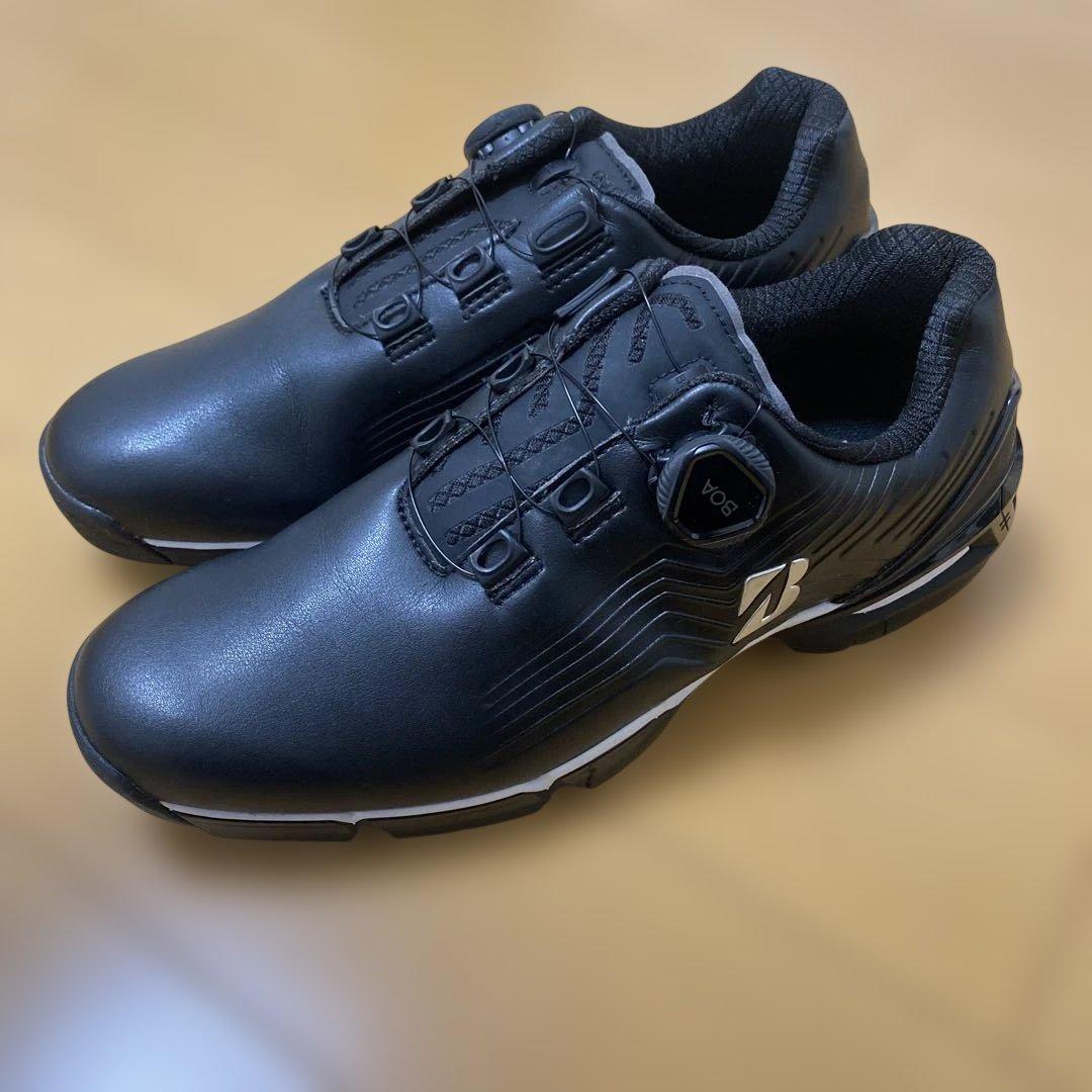 未使用品　ブリヂストン　ツアーバイター SHG100　黒　スパイクレス　26,5