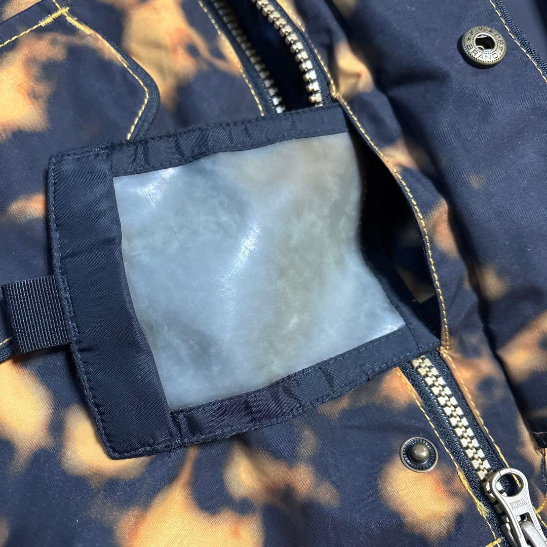 匿名発送❁¨̮Burton レオパード柄 スノーボードジャケット Sサイズ 美品