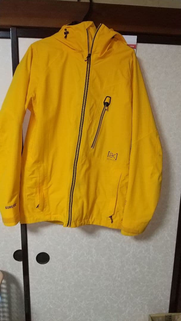 Burton [ak] イエロージャケット