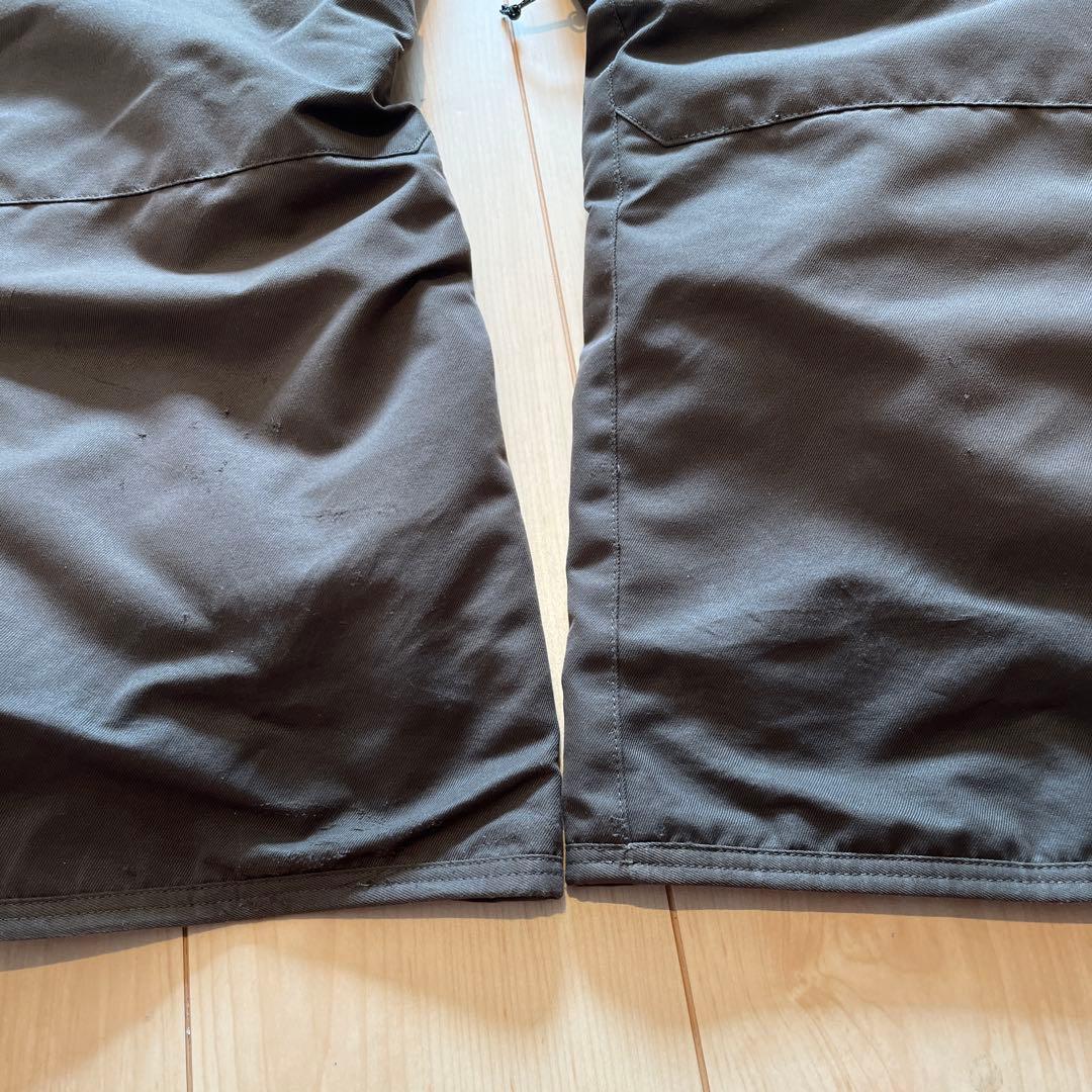 【値下げ】【Volcom】子ども用スノーボードオーバーオール