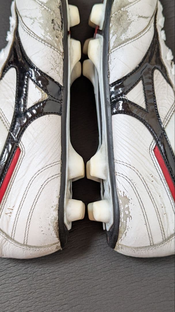 ①Mizuno Morelia ミズノ モレリア サッカースパイク シューズ