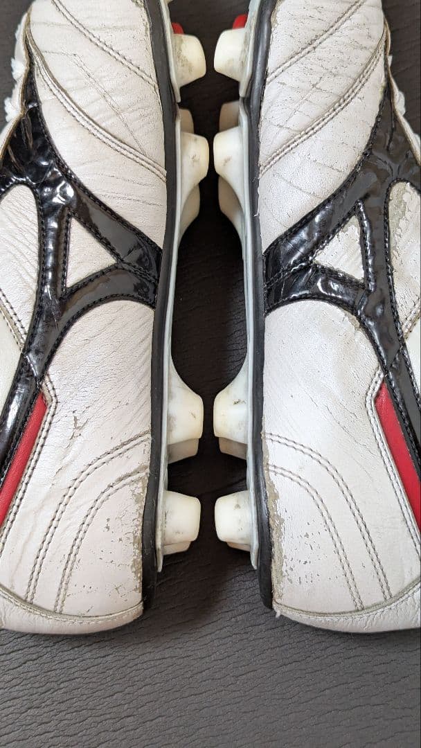 ①Mizuno Morelia ミズノ モレリア サッカースパイク シューズ