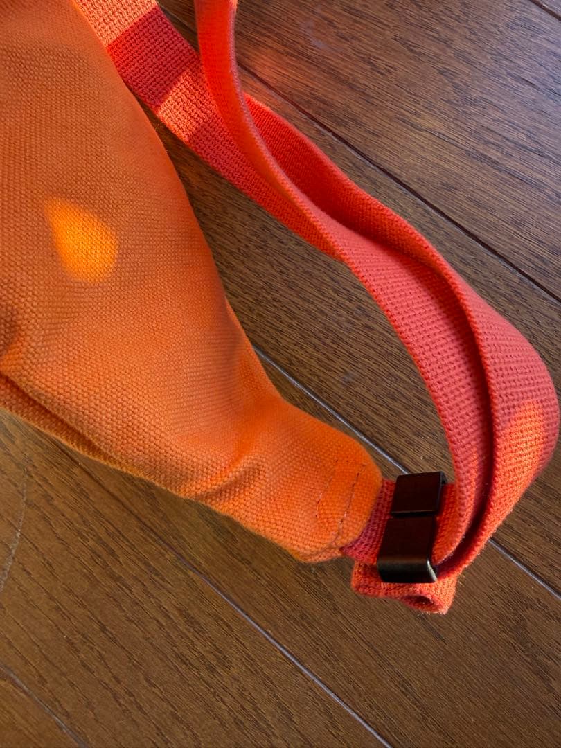 ポータステューシー コラボ ボディバッグ　三日月型　オレンジ