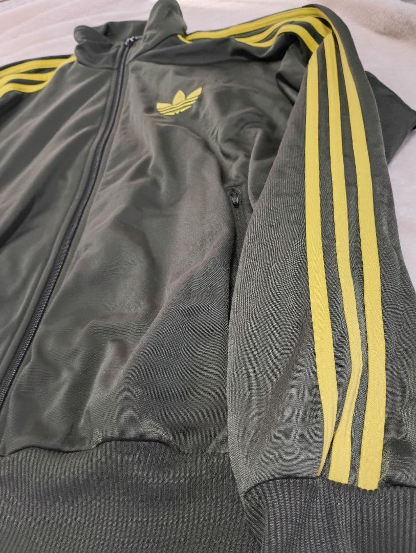 adidas カーキ ジャージ ファイヤーバード XL程度