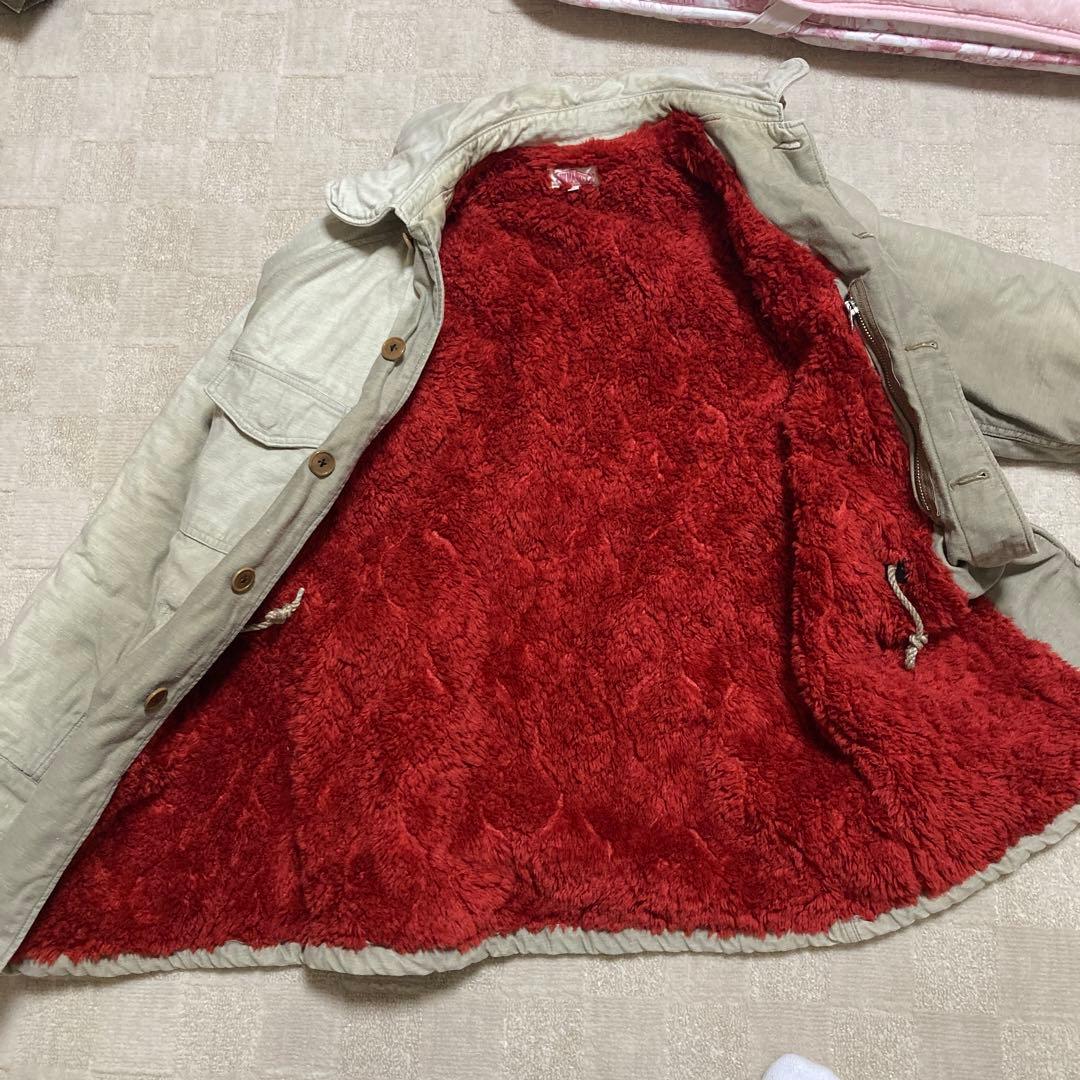 ハリウッドランチマーケット　ミリタリージャケット　　ボア　赤　毛糸