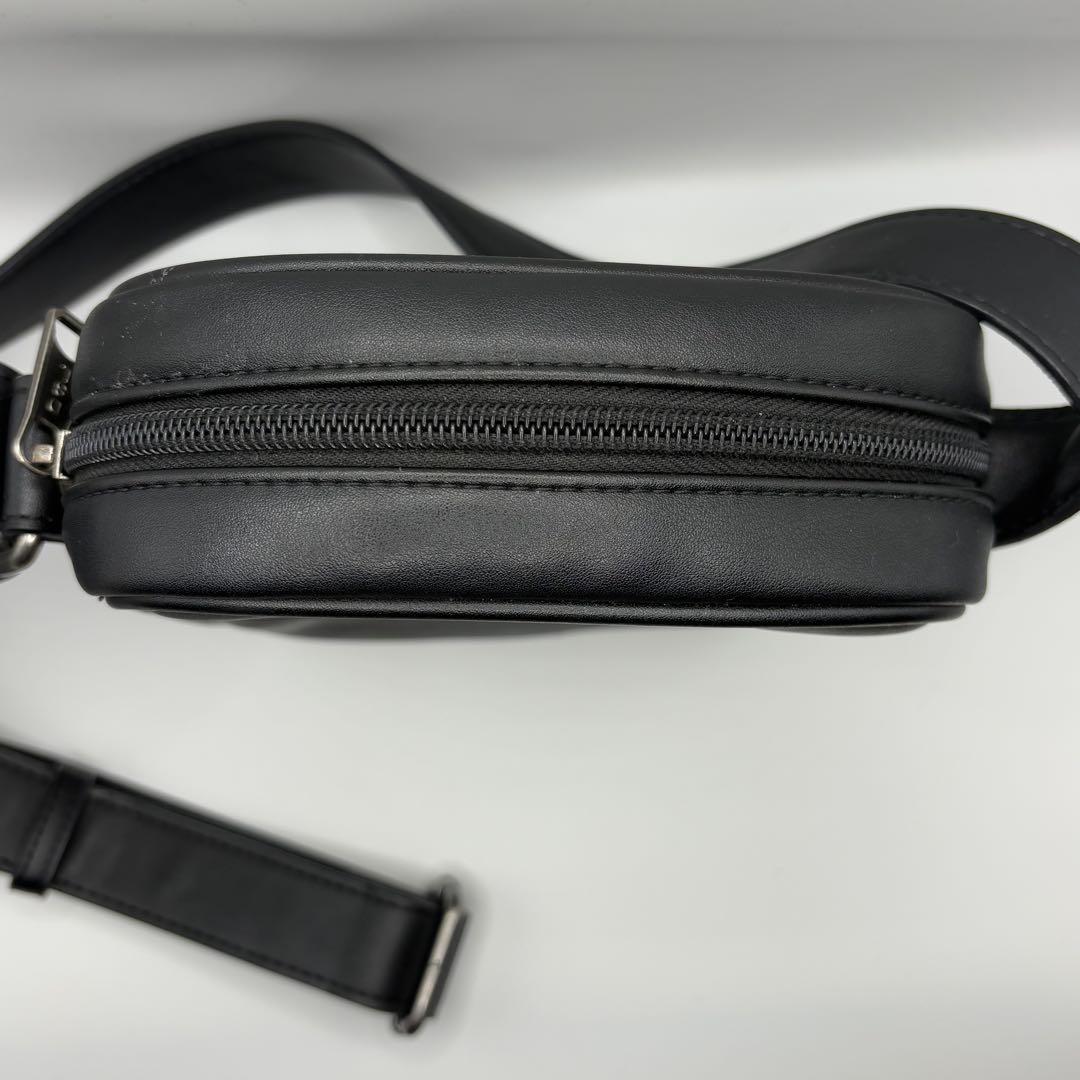 て*る様 DIESEL ディーゼル ショルダーバッグ Dロゴ ブラック フェイク