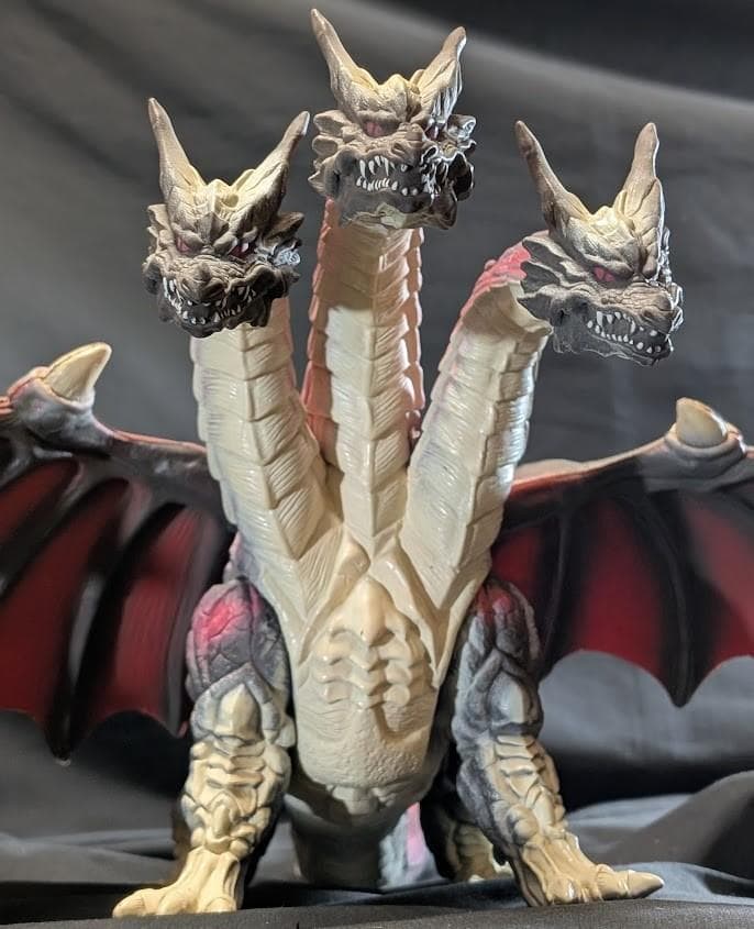 デスギドラ「モスラ」登場怪獣（バンダイ）ソフビフィギュア - メルカリ