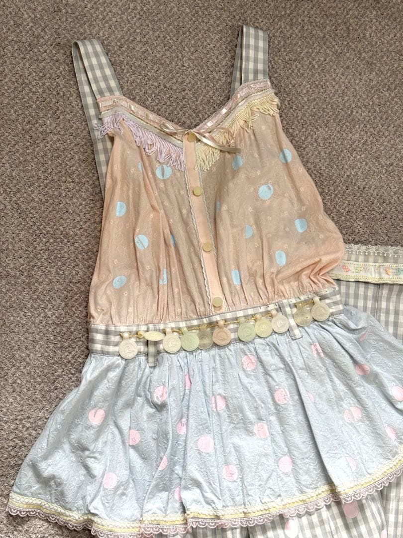 ケイスケカンダ keisukekanda 心恋族 水色ピンクのドット柄サロペット