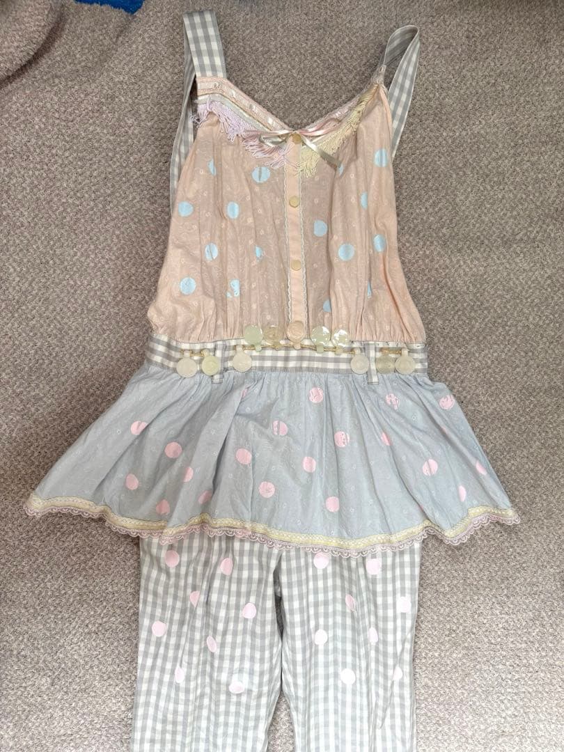 ケイスケカンダ keisukekanda 心恋族 水色ピンクのドット柄サロペット