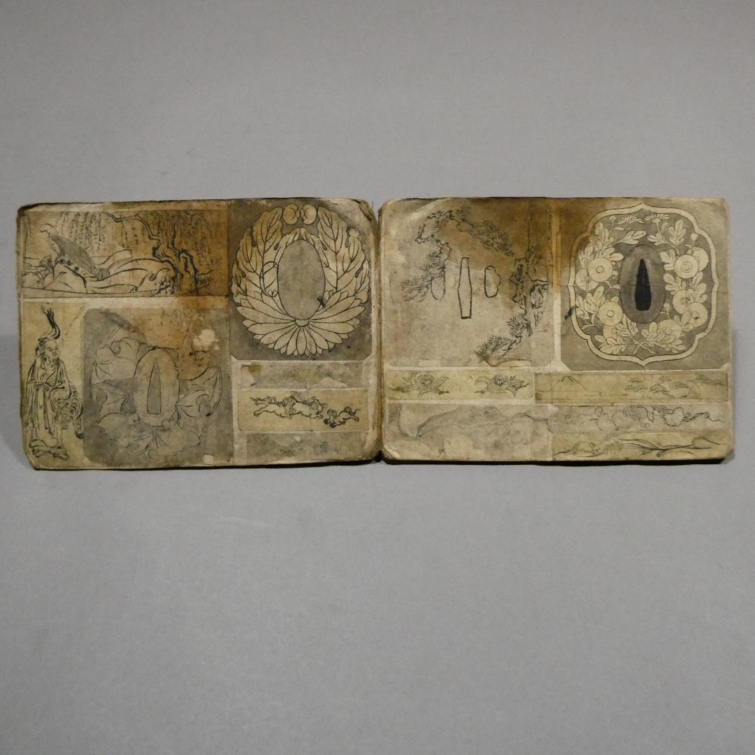 江戸時代 金工師による刀装具下絵帳　◆武具意匠の貴重資料　鍔・縁頭・目貫など