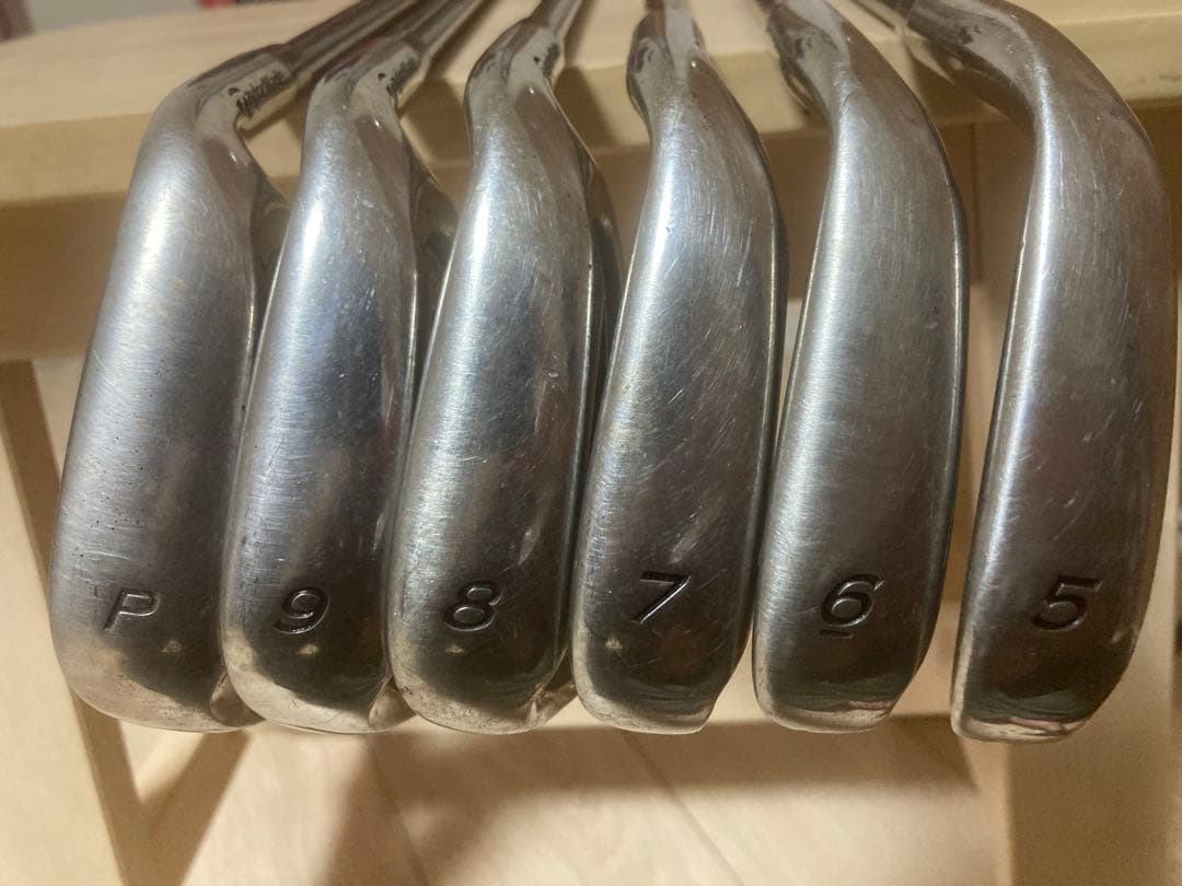 テーラーメイド　他　クラブセット　キャディバッグ　アイアン　中級・初心者向け