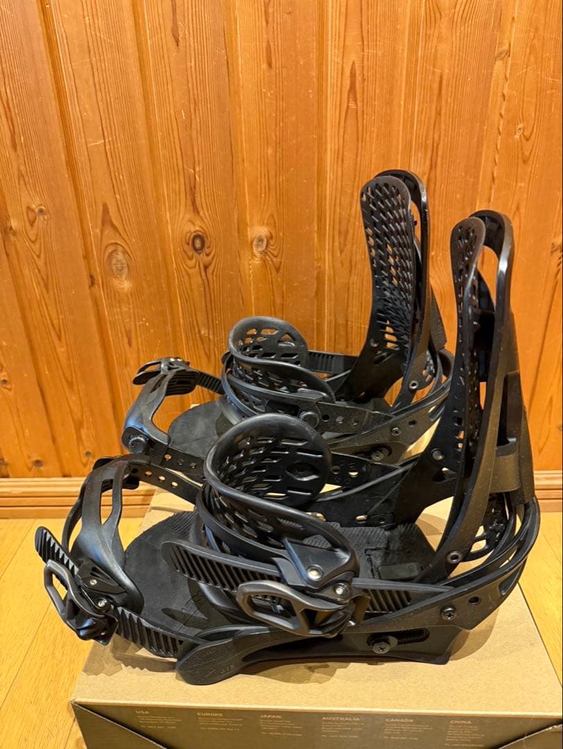 Burton GENESIS MNS ビンディング Mサイズ ブラック