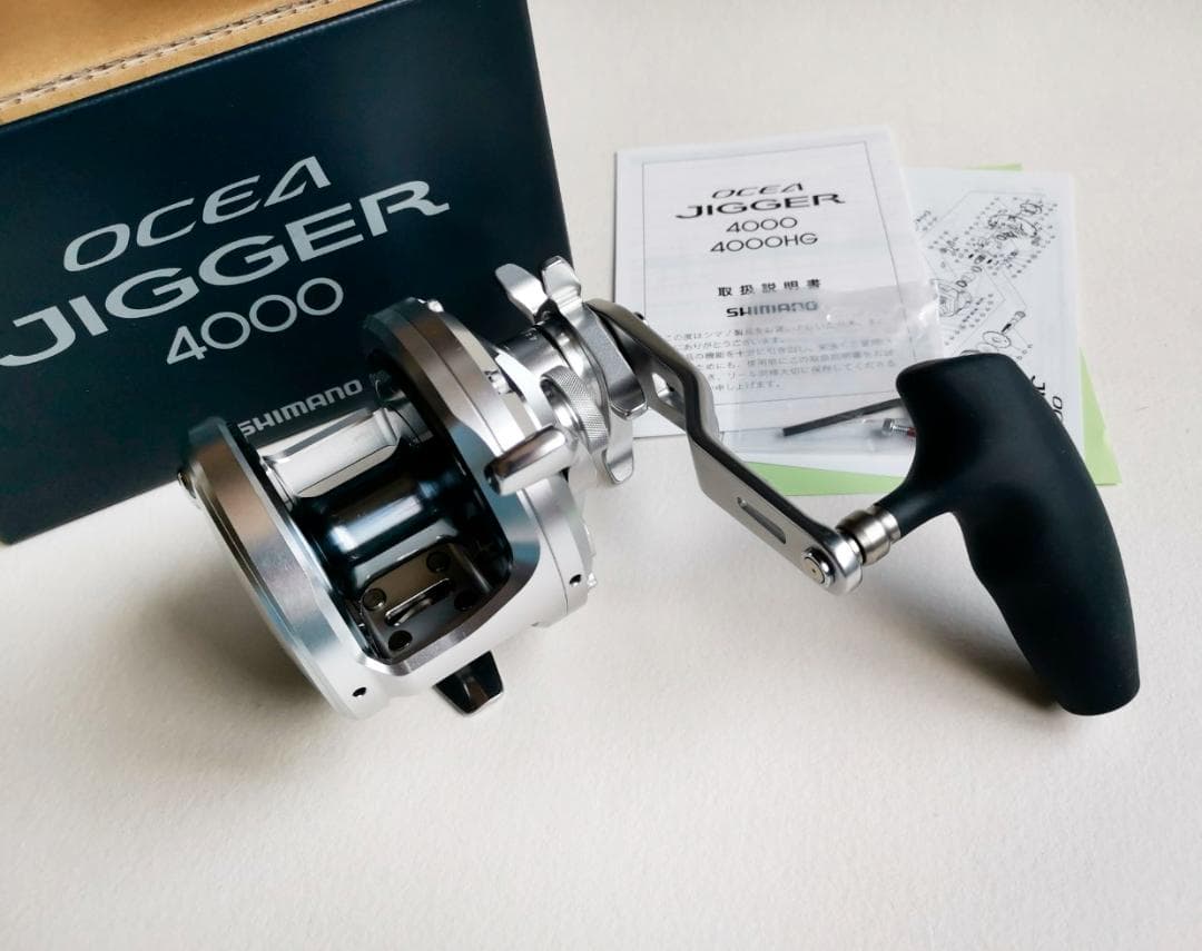 シマノ　20オシアジガー4000　右ハンドル