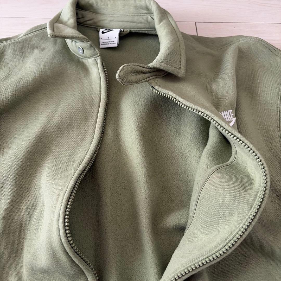 Nike オリーブグリーン ジップアップジャケット - メルカリ