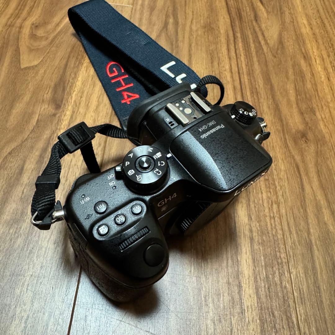 【おまけ付き・美品】Panasonic DMC-GH4