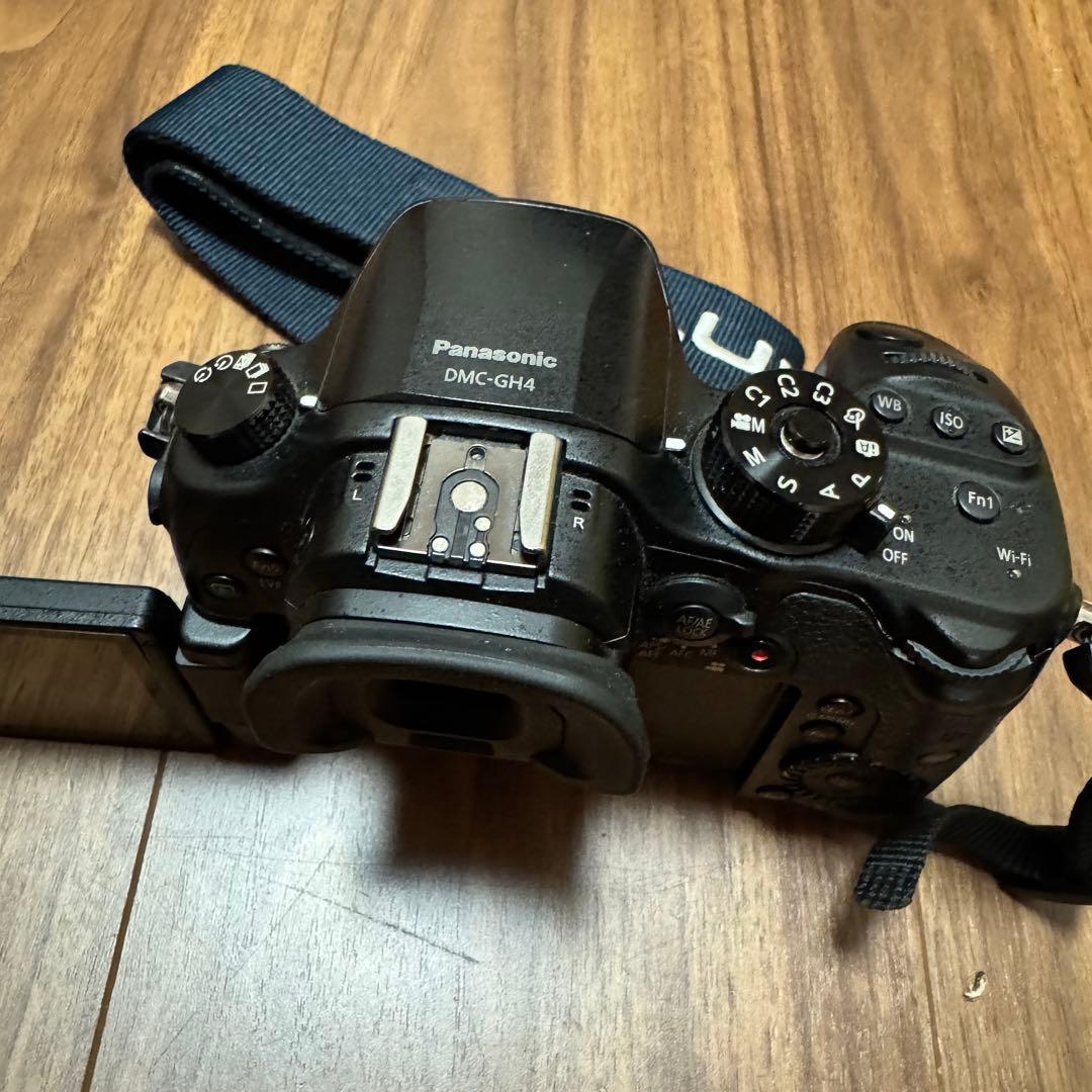 【おまけ付き・美品】Panasonic DMC-GH4