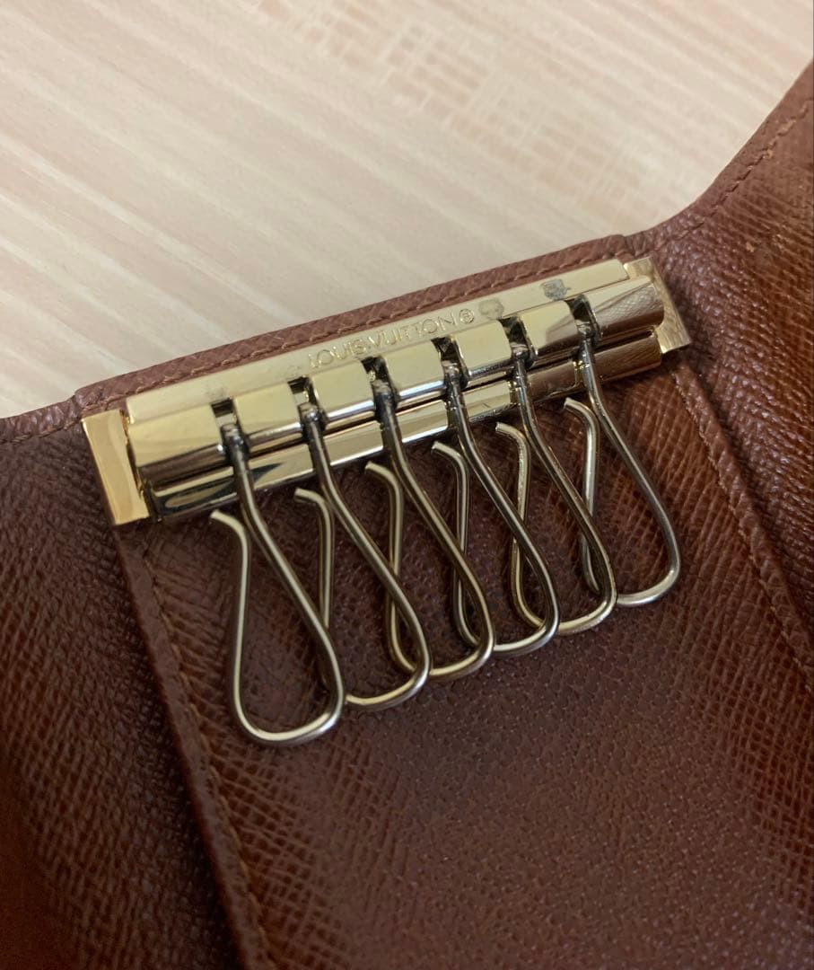 LOUIS VUITTON モノグラム ミュルティクレ 6連キーケース