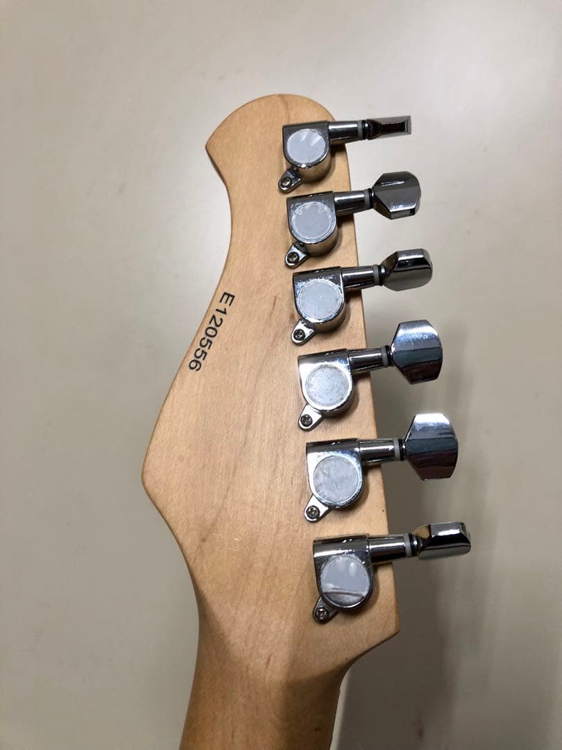 希少‼️Laid Back フロイドローズエレキギター RST-300F - メルカリ