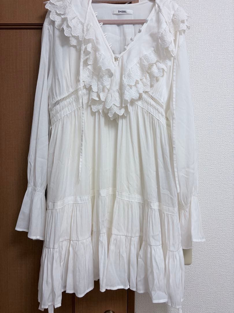 SNIDEL コットンライクラッフルカラーチュニック