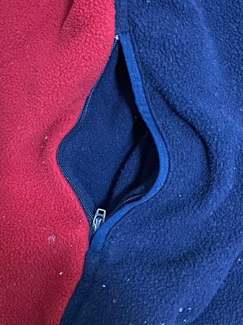 UMBRO アンブロ　マンチェスターユナイテッド　 ウォームアップ　フリース刺繍