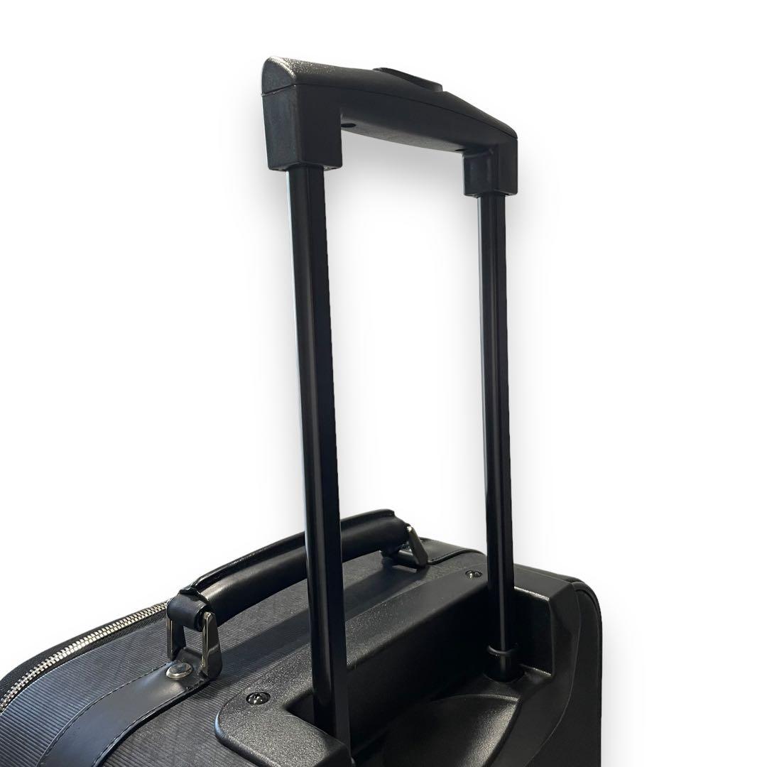 美品★ゲラルディーニ　スーツケース　ブラック　総柄　大容量