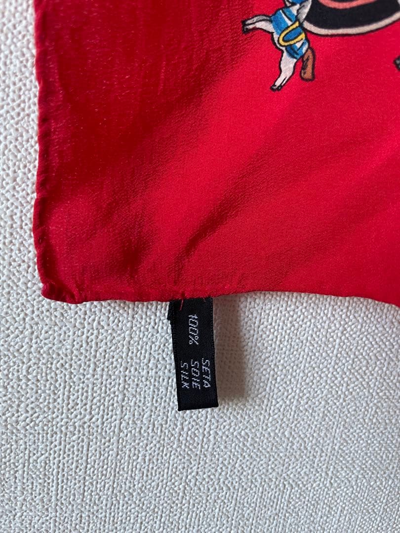 美品レア！カールラガーフェルド　大判シルクスカーフ　CHANEL好き