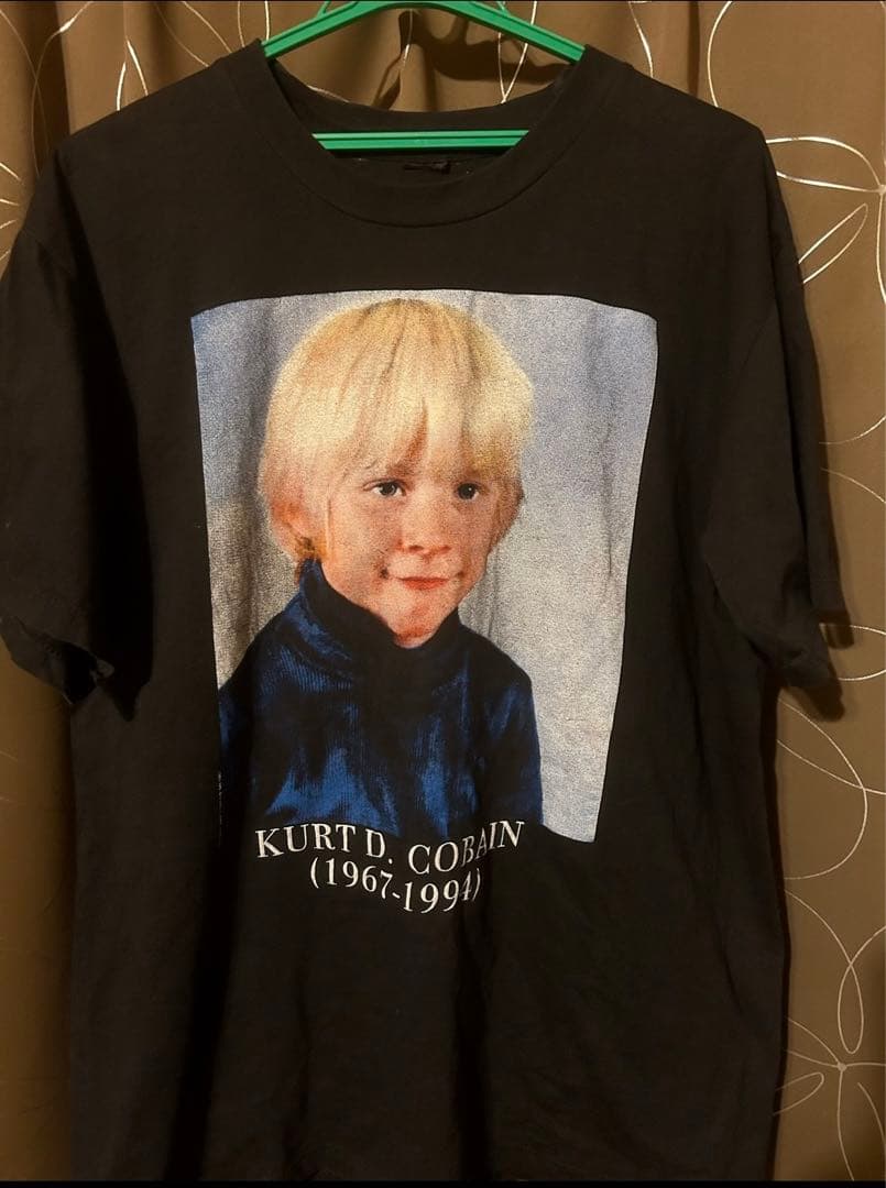 NIRVANAカートコバーン幼少期 90s ヴィンテージTシャツ - メルカリ