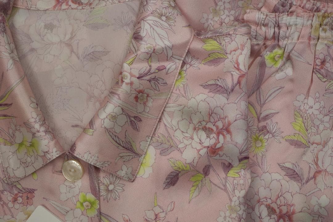 【新品】ミラショーン mila schon 女性用シルクパジャマ（M）№a41