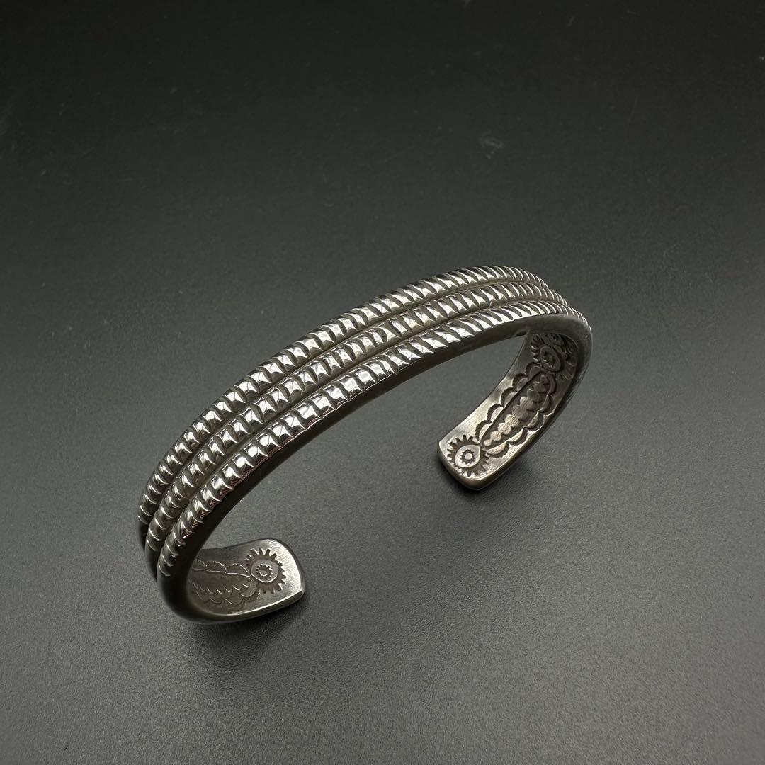Navajo Ray Adakai スタンプワーク ヘビーゲージ バングル | 激安通販